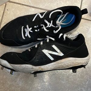 New balance baseball cleats